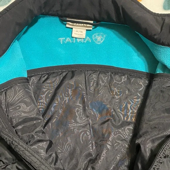 Ariat Women's Midnight Black Quilted Puffer Jacket - Picture 3 of 4